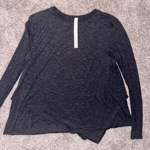 Lululemon gray heathered long sleeve size 6
